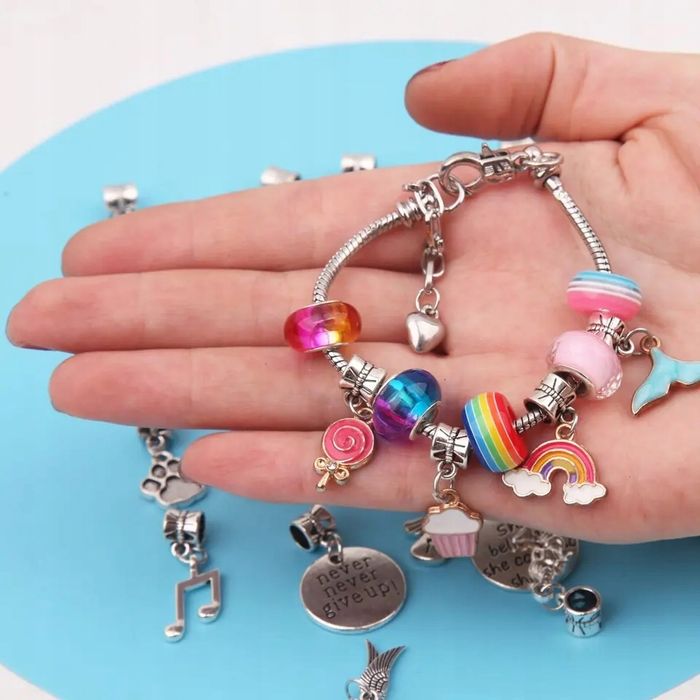 Biżuteria Bransoletki Naszyjniki Dla Dziewczynek Torebka 71 el.