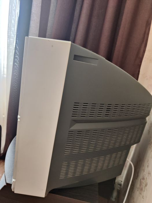 Телевізор Toshiba Bomba