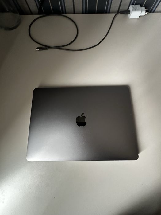 MacBook Air M1 16/256GB