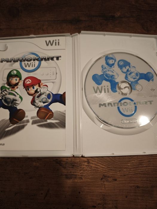 Mario Kart Wii com ou sem Volantes
