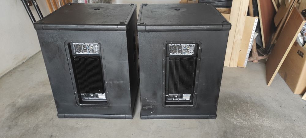 Colunas graves behringer sub 18"