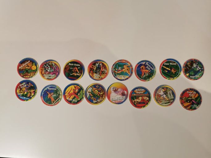 TAZOS: Caps Spider-Man, Power Rangers, Street Fighter, DONETTES, etc  Espinhal • OLX Portugal