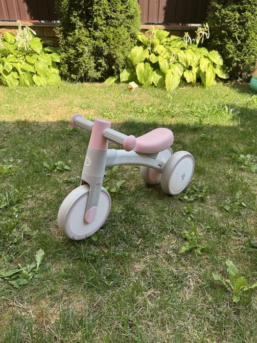 Продам беговіл дитячій для дівчинки