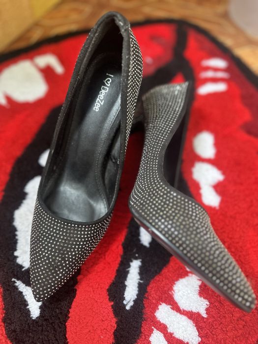 Стилтные туфли  размер 37