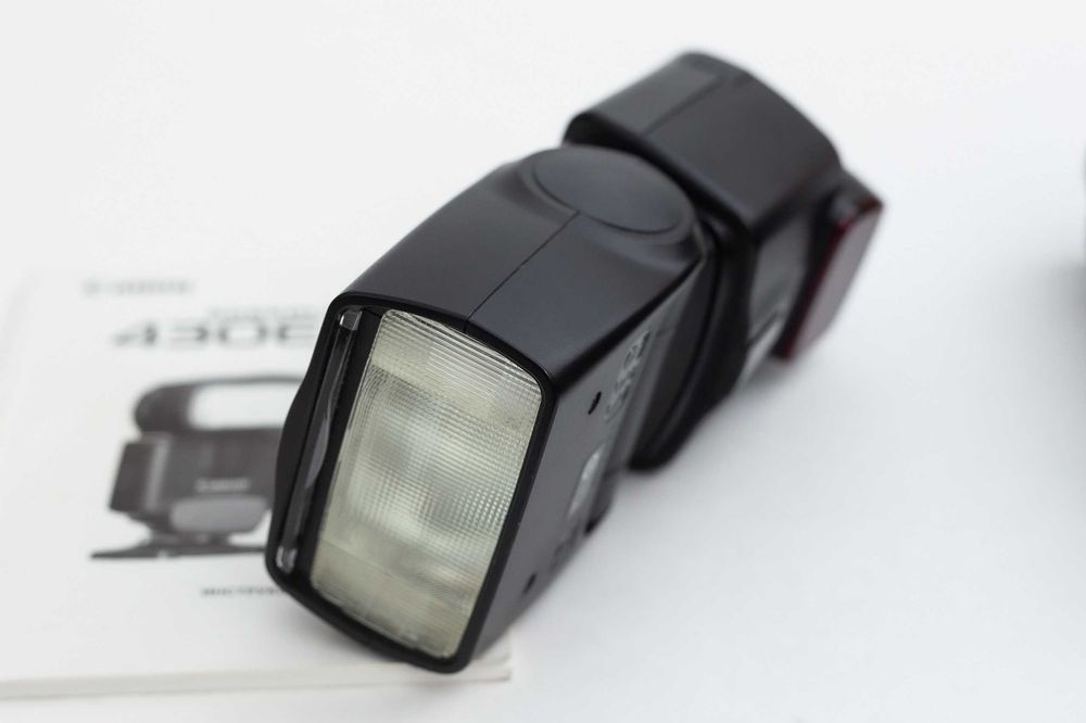 Спалах Canon 430EX в гарному стані