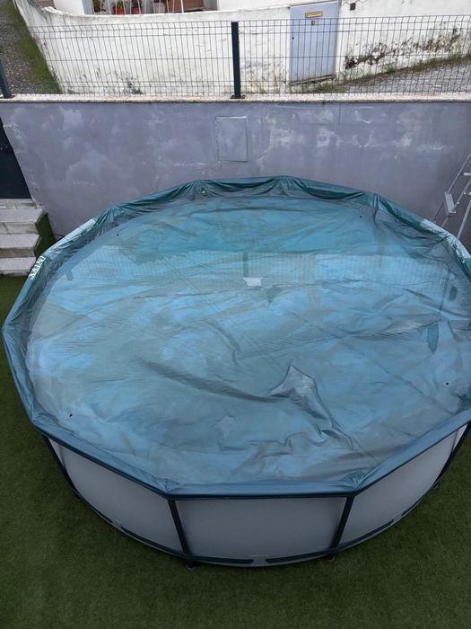 Piscina como nova Bestway