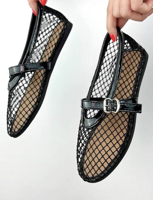 Трендові балетки в сіточку 2025