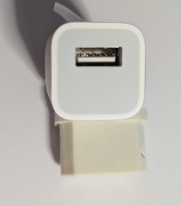 Apple 5 w вт з комлпекту новий Кубік зарядка usb A для айпада / айфона