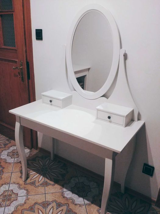 Toaletka biała Ikea