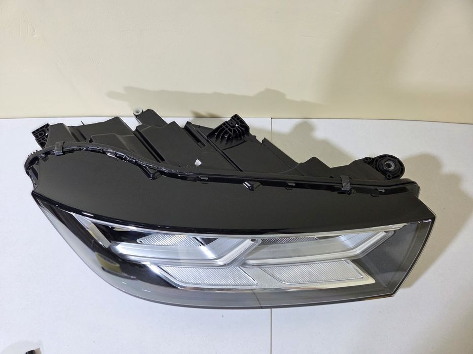 Фара права Audi Q5 80A 2018-2021 Full Led USA