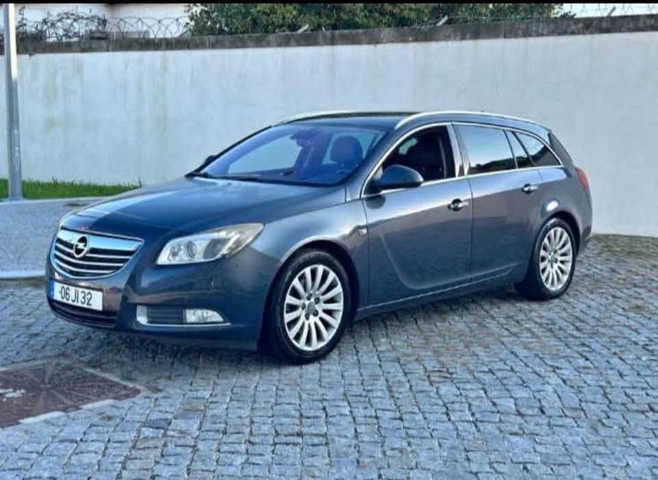 Opel Insignia carrinha em bom estado