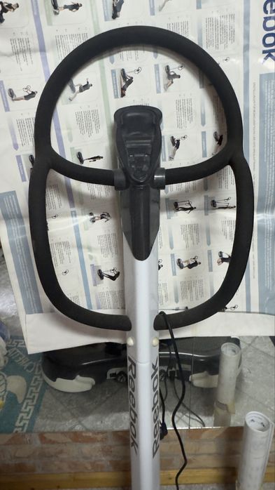 Platforma wibracyjna Reebok