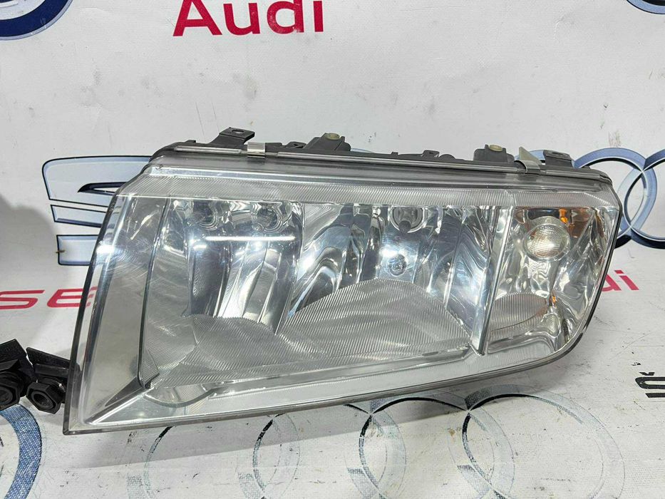 Фара фари Skoda Fabia 1 Шкода Фабія 1