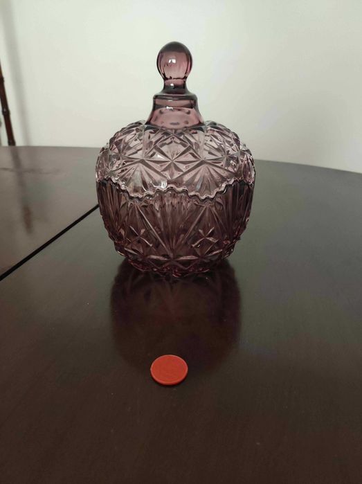 Bomboniere / caixa decorativa em vidro rosa com tampa (Funchal)