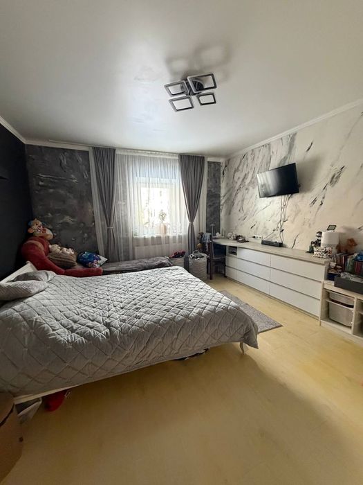 Продам хозяйський будинок поблизу Вінниці