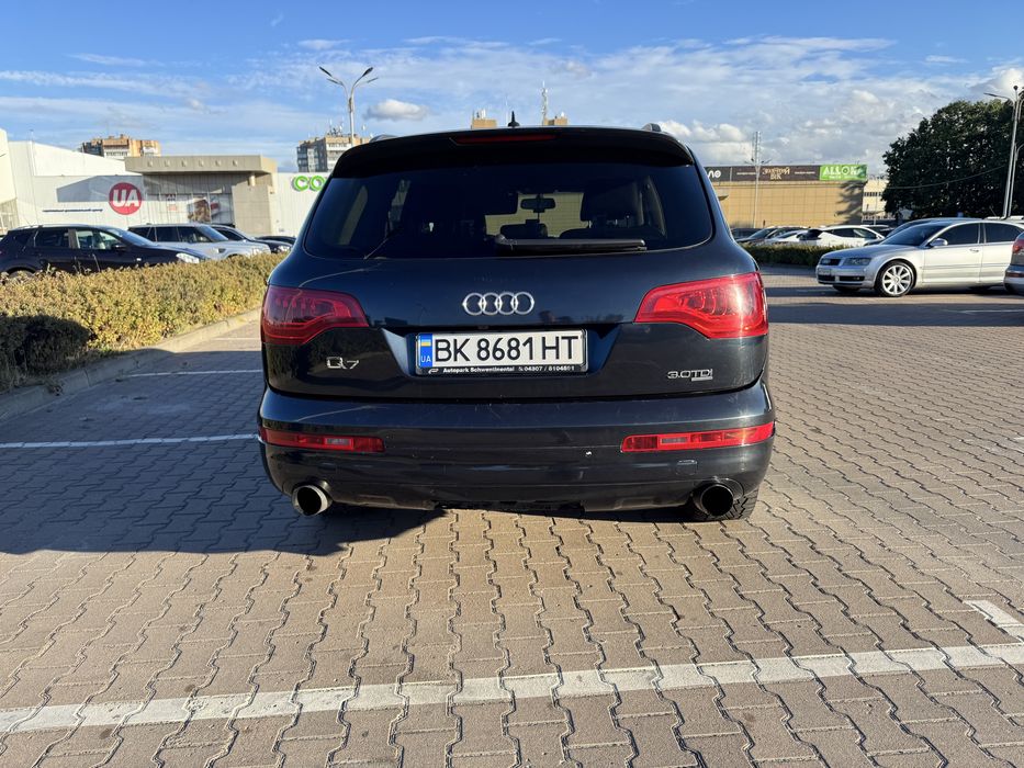 Продам Ауди Q74L 3.0 тді