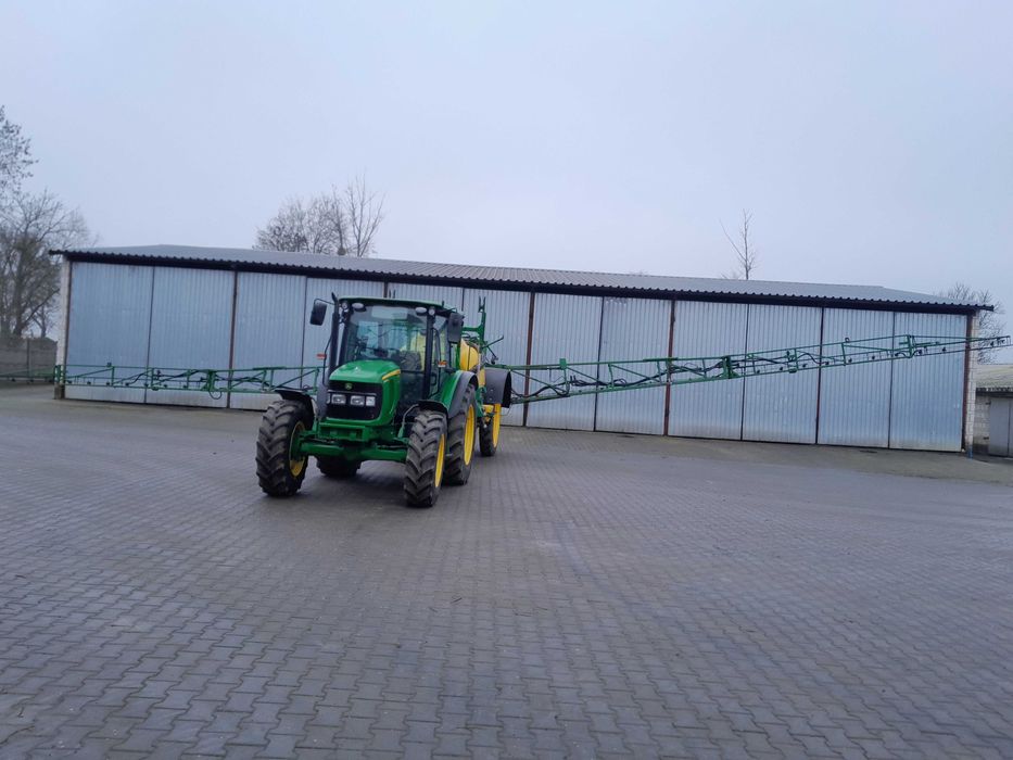 Sprzedam opryskiwacz John Deere 732