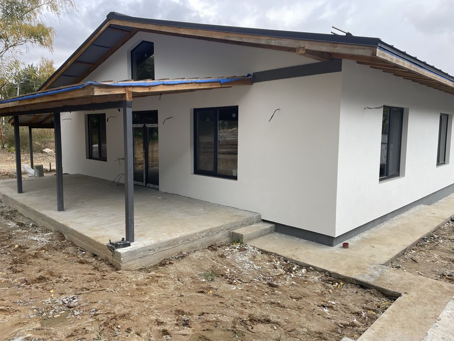 Будинок Віта Поштова 137 м. Ділянка 7 сот. Затишне місце. Якісний.