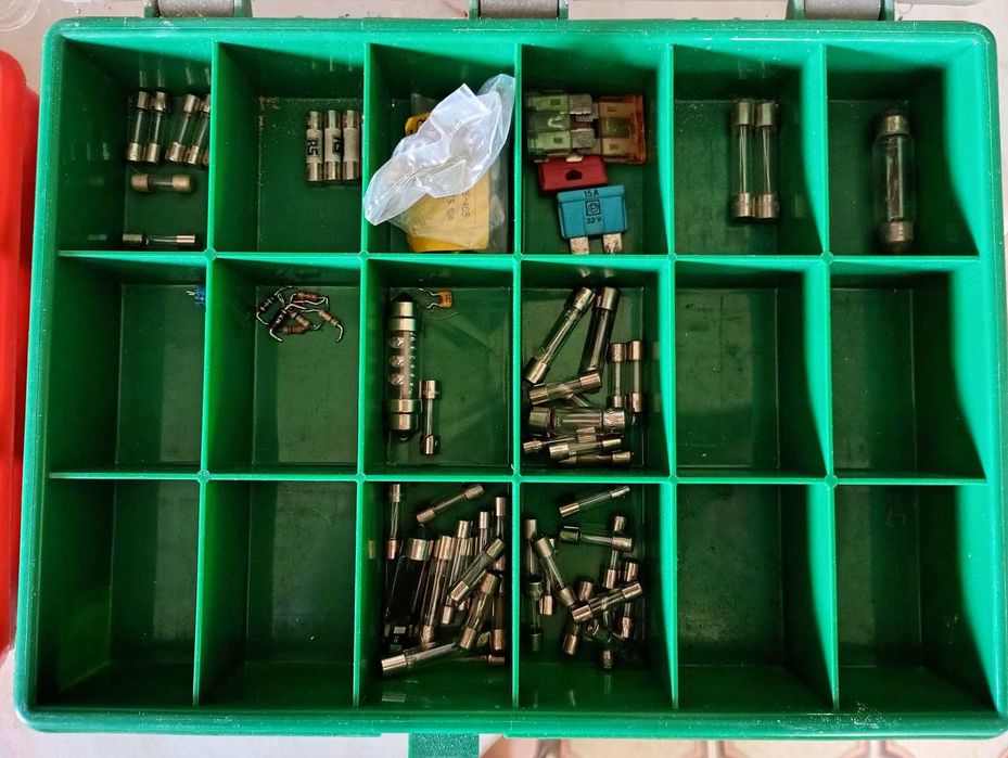 Componentes Elétricos