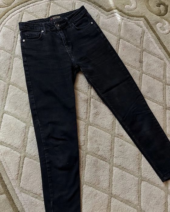 Джинси жіночі стан ідеальний