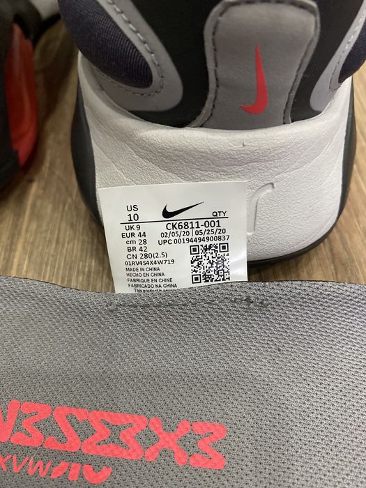 Продам кроссовки NIKE 44 размер 28 см