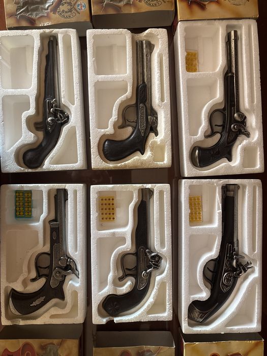 Coleção “Armas Antigas / Old Arms” – Réplicas Históricas de Exposição Funcionais