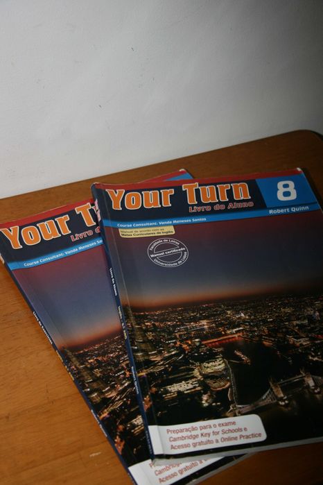 Manual + Livro de Exercícios "Your Turn - 8º ano"