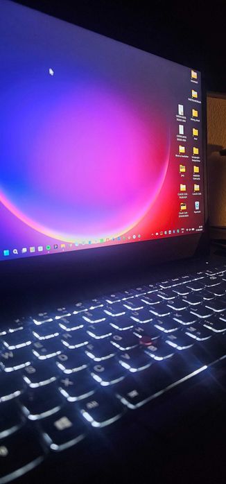 Lenovo T580 - Intel Core i7-8550U @ 1.80GHz - SSD500GB - RAM24GB - Windows 11 Pro - Portátil