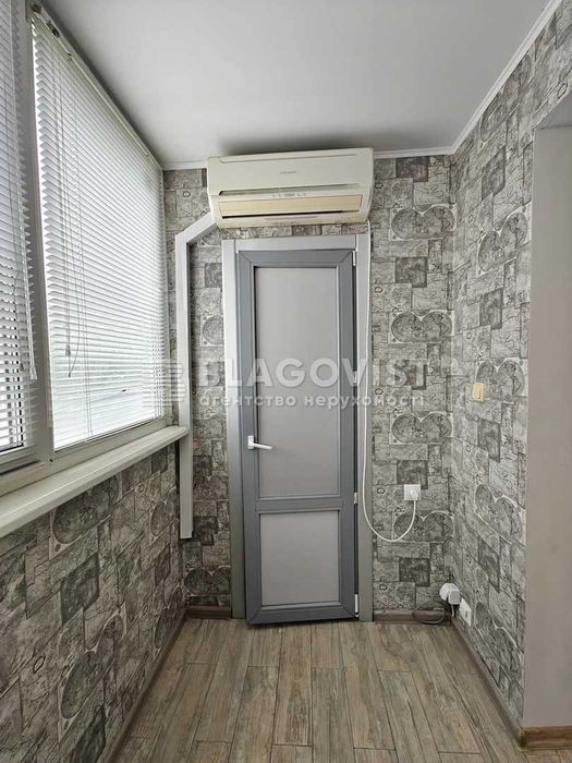 Продаж 2х кімнатної квартири вул. Золбунівська 11а Дарницький район Позняки