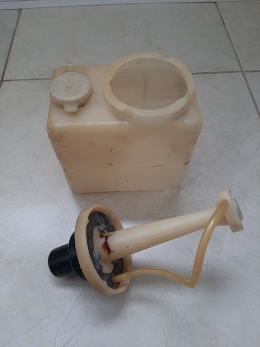 Бачок для омывателя