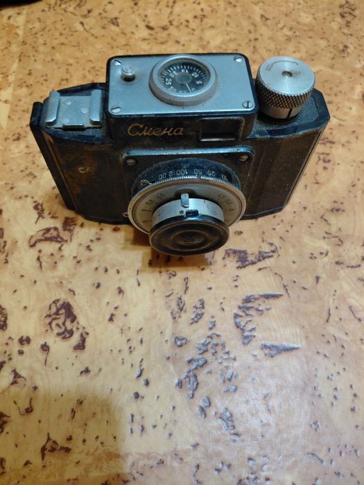 Фотоаппарат и фотовспышка