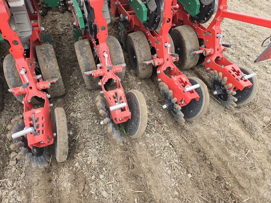 Siew pasowy Strip Till buraków, kukurydzy