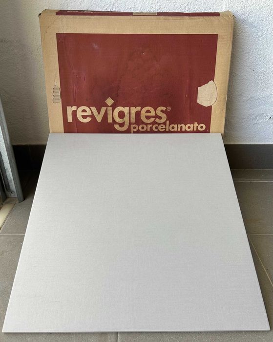 Chão de cozinha, casa de banho, corredor - 8 caixas