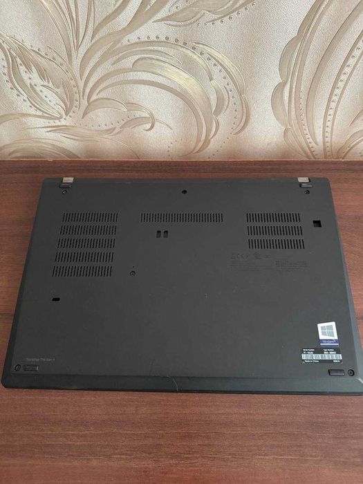 Lenovo ThinkPad T14 Gen 1 AMD Ryzen 5 Pro 4650U / 16GB / SSD