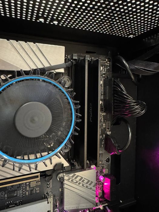 Оперативна пам'ять Crucial Pro DDR5 DIMM Kit 32GB (2x16GB) 6400MHz