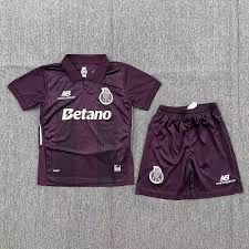 Conjunto futebol crianca 1 ano ate aos 14 anos