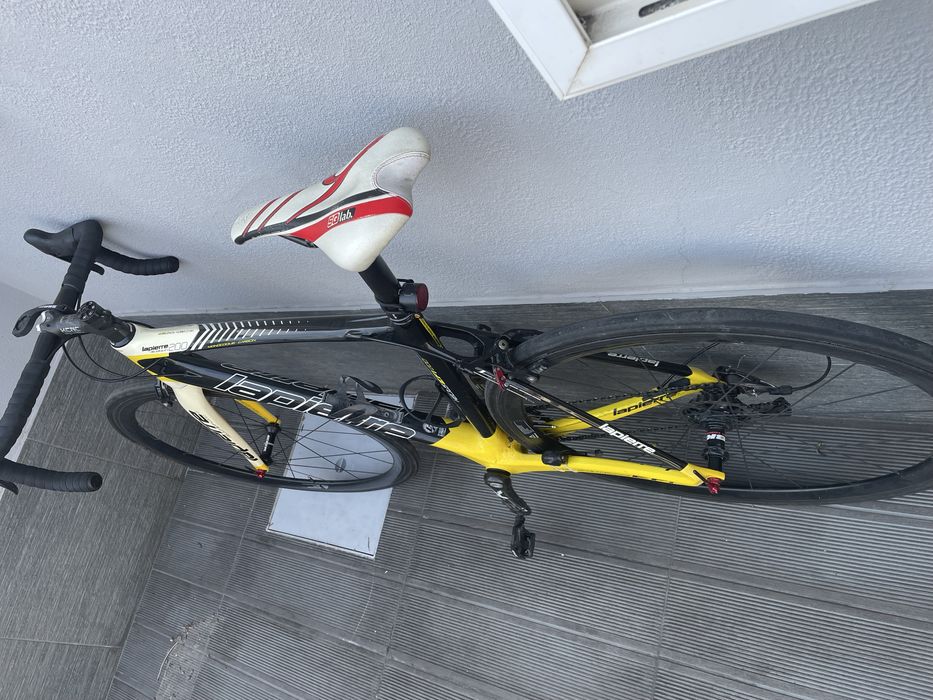 Lapierre xelius efi 200 rodas de carbono, sram force de 11v (6.6kg)