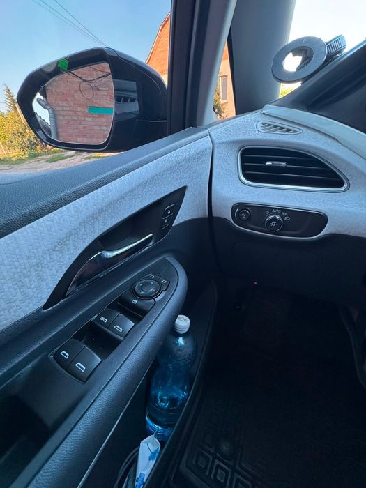 Chevrolet Bolt 2020