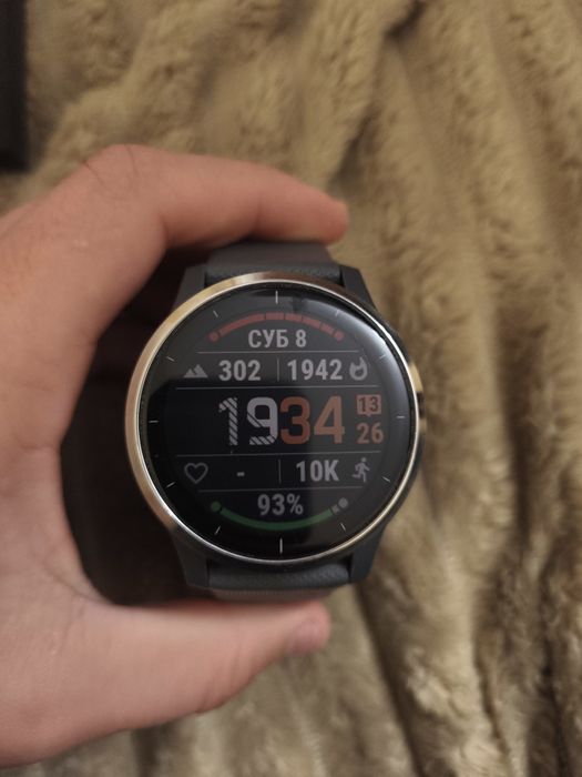 Продам годинник Garmin Vivoactive 4