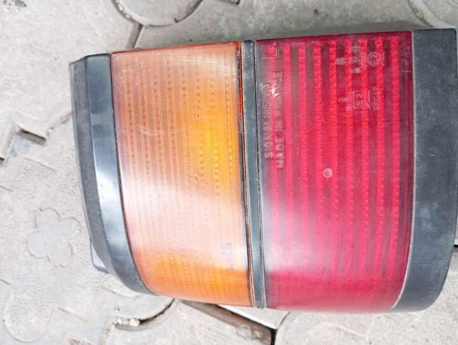 Продам  ліхтар задній лівийна універсал пасат б3