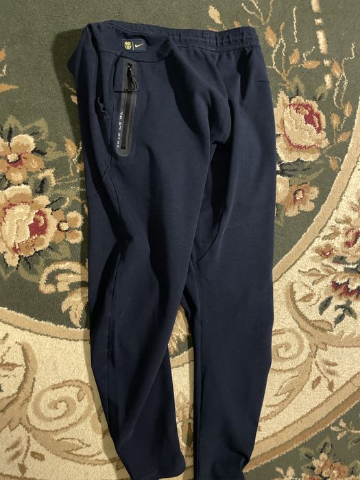 Спортивні штани Nike