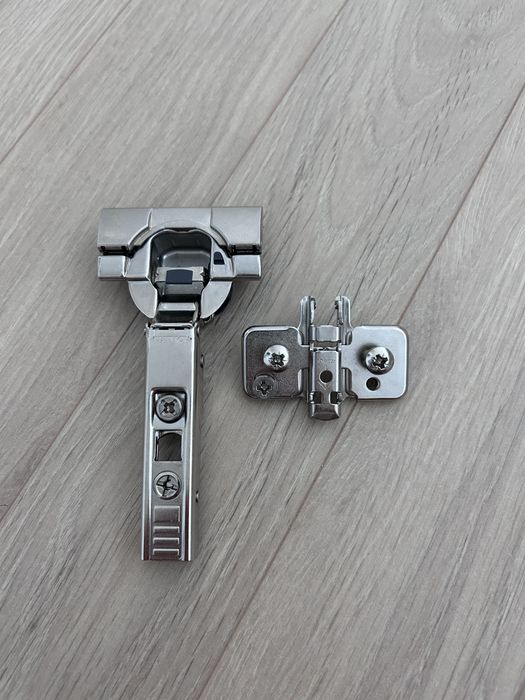 Zawias Blum Clip Top nakładany 71B3590 INSERTA
