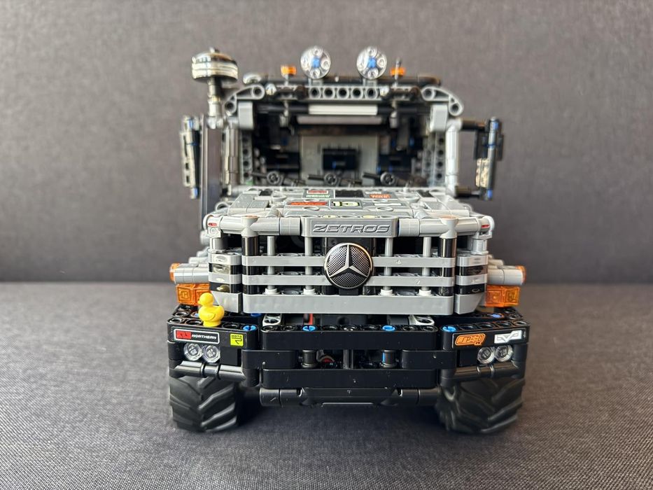 Lego Technic 42129 Mercedes Zetros