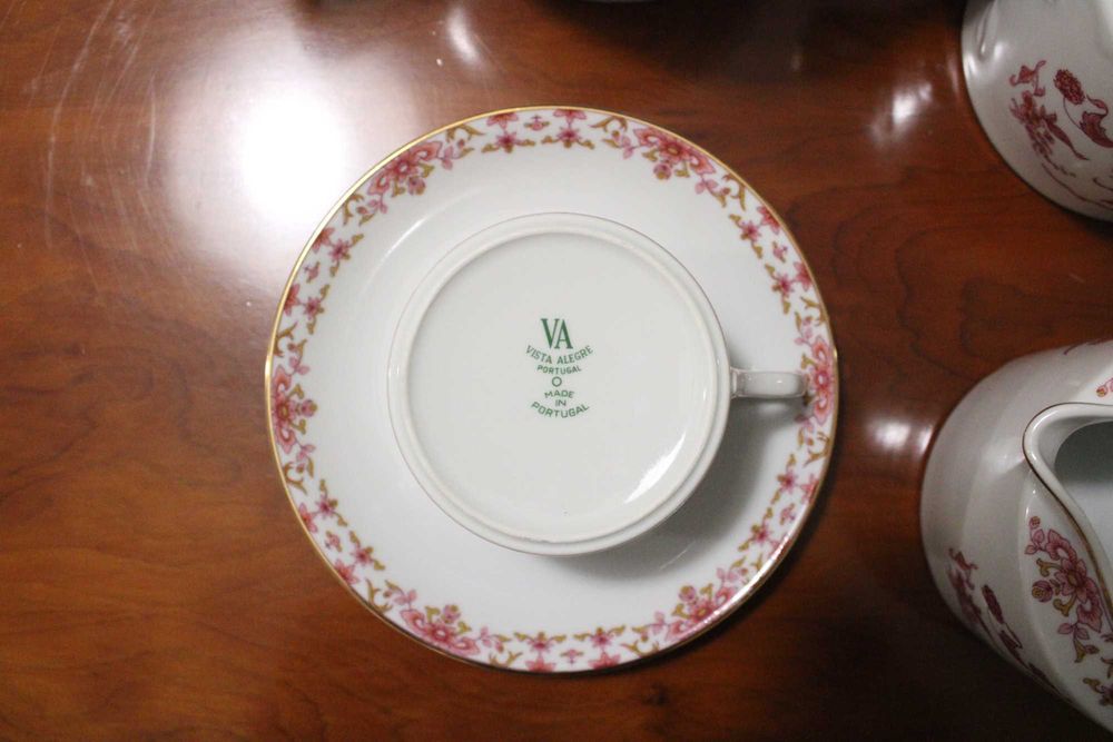 Vista Alegre Tea Set426075845674280962