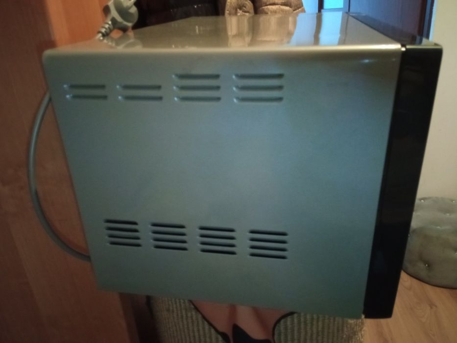 Mikrofalówka Samsung ME83M INOX lustro