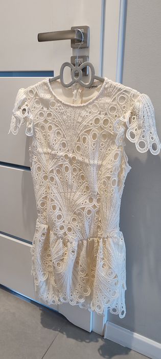 Sukienka koronkowa Varlesca Nowa rozm. S