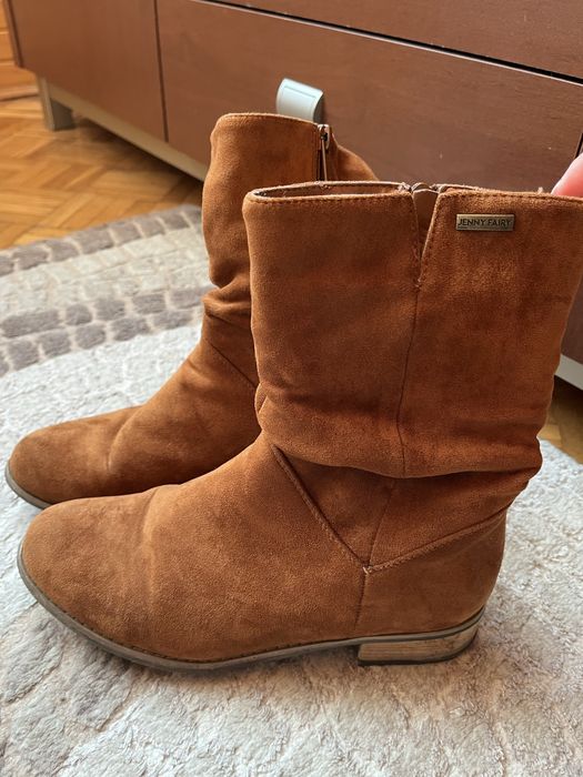 Sprzedam Buty zamszowe