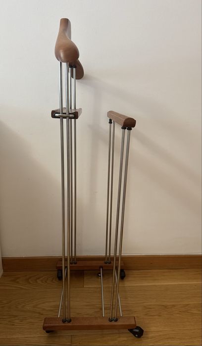 Charriot ou suporte oqra roupa