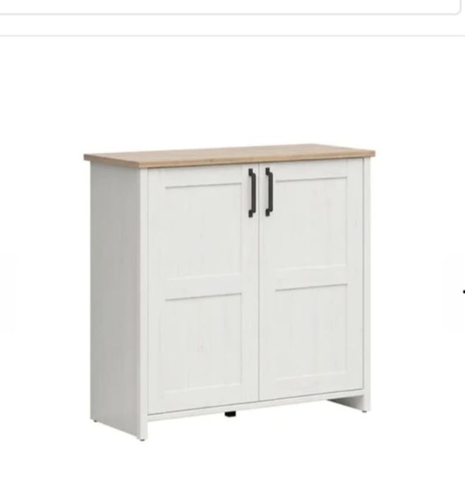 Szafa i komoda w ideoanym stanie