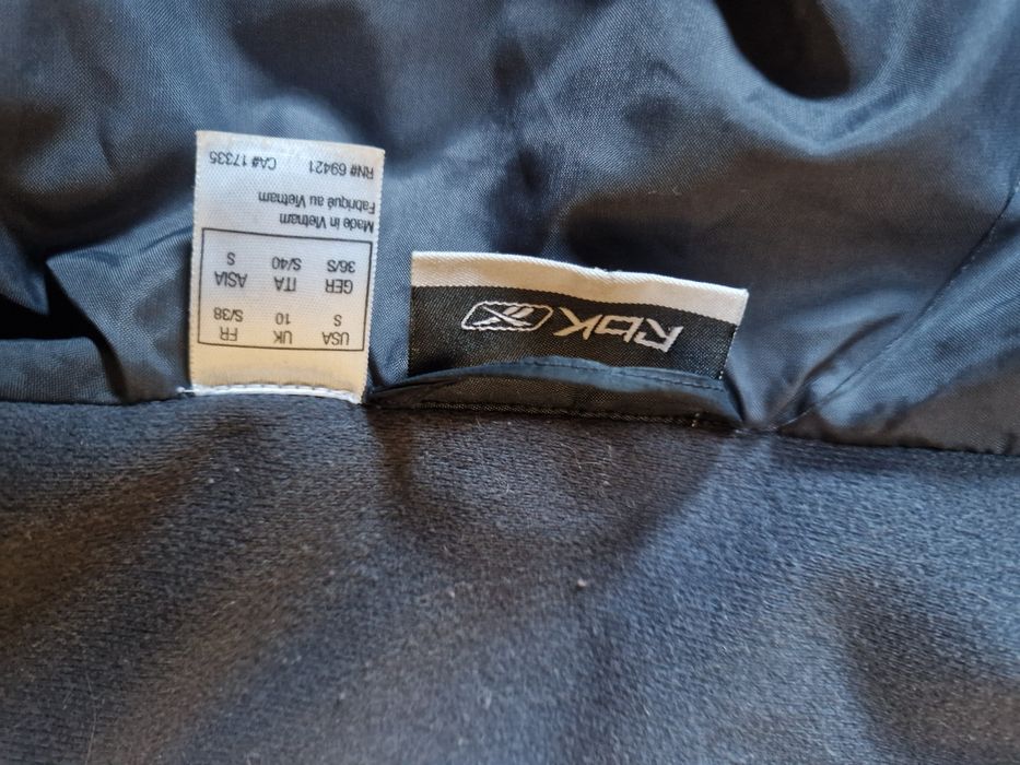 kurtka puchowa reebok 36 czarna